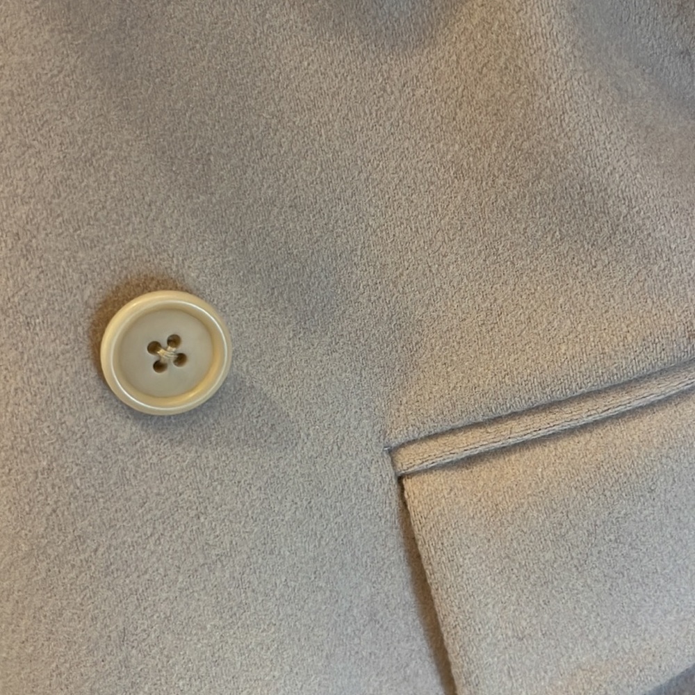 Unique Jacket. Perfect Condition Beautiful - image 4